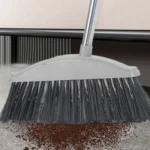 Robuster Bodenreinigungsbesen mit langem Griff und weichen Borsten, langlebiger Kehrbesen für den Innen- und Außenbereich, Terrassengarten 5