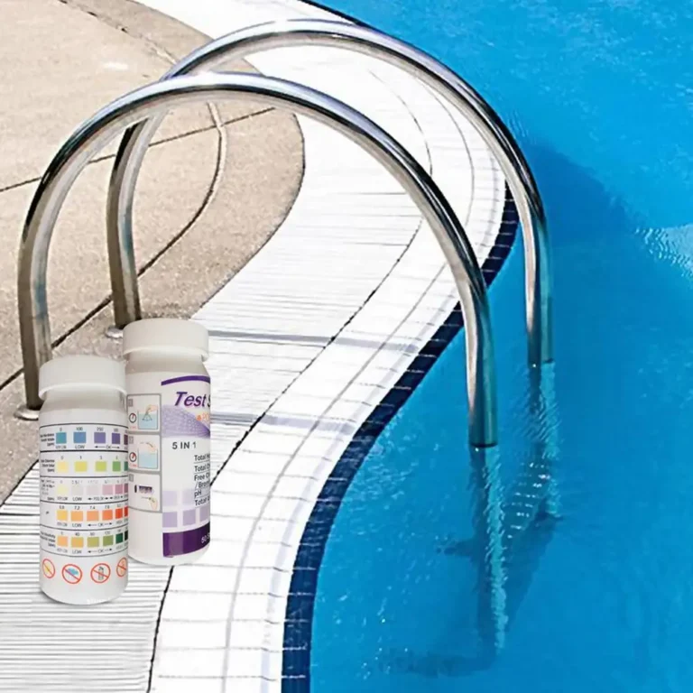 50 Stück Schwimmbad 5-in-1 Wasserqualitätsteststreifen für Restchlor, pH-Wert, Härte und Gesamtalkalinität
