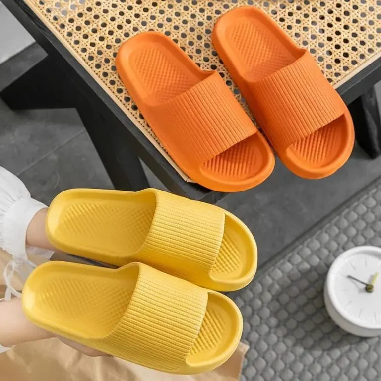 Dicke Plattform Badezimmer Hause Hausschuhe Frauen Mode Weiche Sohle EVA Innen Rutschen Frau Sandalen 2024 Sommer Nicht-slip Flip-flops 2
