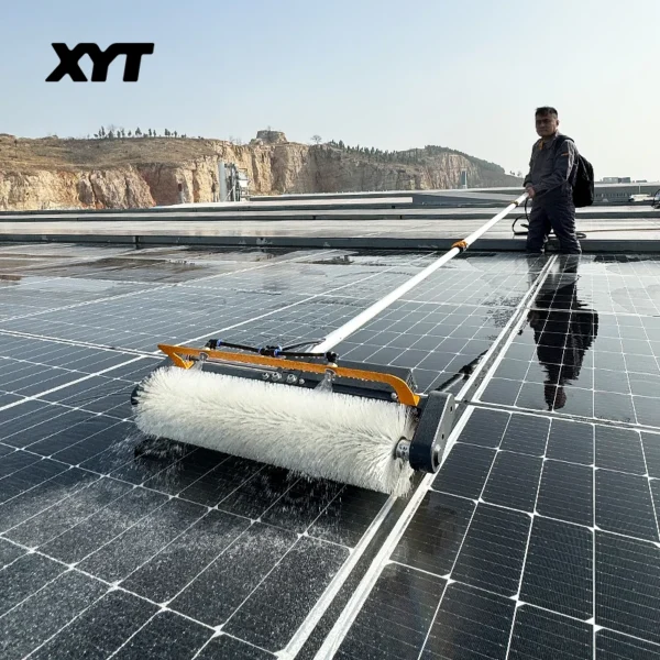 XYT Solarpanel-Reinigung, rotierendes Bürsten-Set, Ausrüstung, Maschinenreiniger, Roboter mit wassergesteuertem Teleskopstange