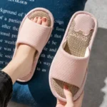 Frauen Leinen Hausschuhe Vier Jahreszeiten Frauen Indoor Sandalen Erwachsene Cartoon Rutschen Paare Offene atmungsaktive Hause Schuhe 3