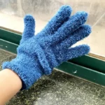 1 Paar Mikrofaser-Staubhandschuhe, dehnbar, atmungsaktiv, nicht wasserdicht, für Autos, Boote, Wohnmobile, Pools, Zuhause, Küche 2