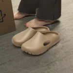 EVA Brot Herren rutschfeste, geruchsabweisende Outdoor-Sandalen, Sport-Strand-Hausschuhe für lässige, bequeme Schuhe 3