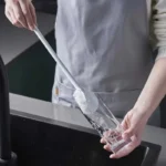 Faltbare 360-Grad-Reinigungsbürste aus Silikon mit Langgriff-Design, Wiederverwendbar für Flaschen und Becher 4