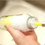 Runder Kopf, biegsamer Tassenbürsten mit langem Griff, Flaschenbürste, Reinigungsbürste, Heim- und Küchenhelfer, zufällige Farbe 2
